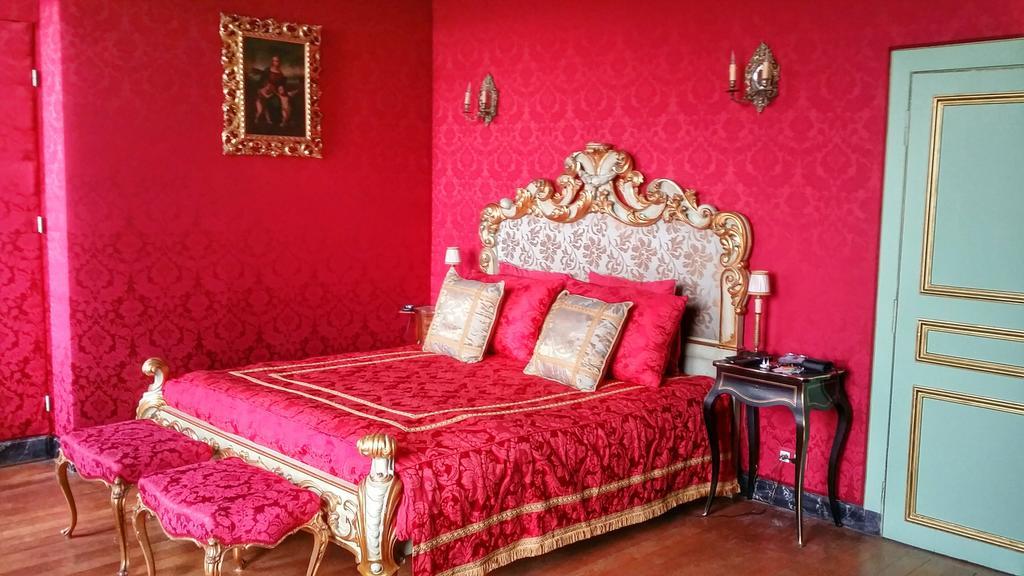 Chateau De Chantore Bacilly Kamer foto